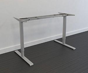 Regulejams galda ramis